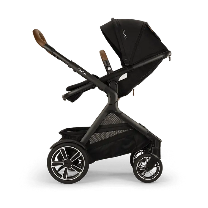 Nuna Demi Next + rider board