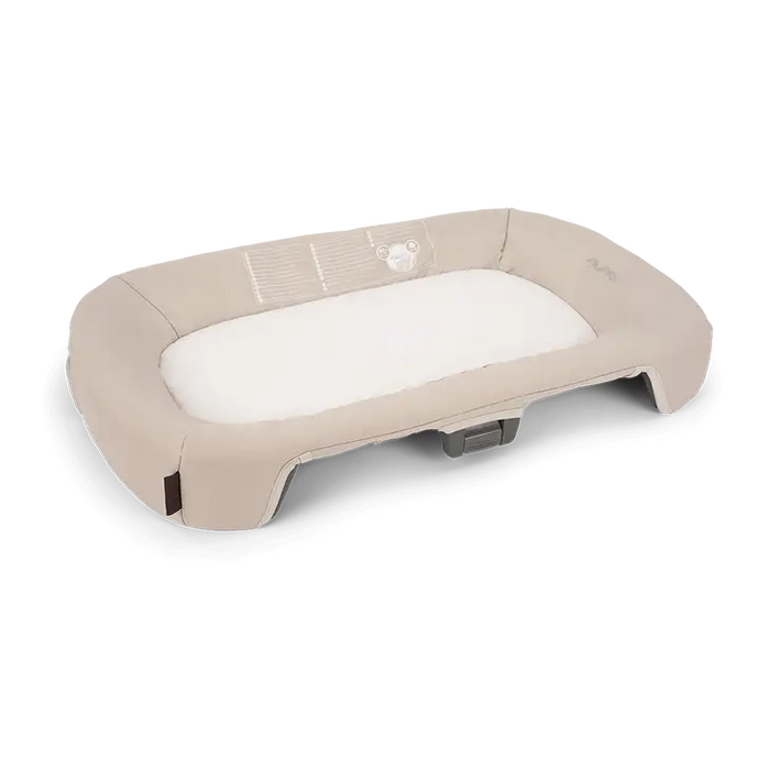 Nuna Sena Aire w Zip-off Bassinet + Changer