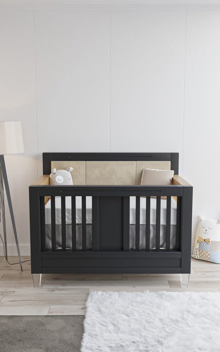 Romina Millenario Convertible Crib with Padded Panel