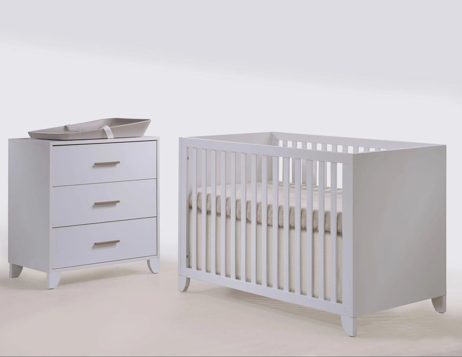 Tulip Aiko Classic Crib + Dresser Set