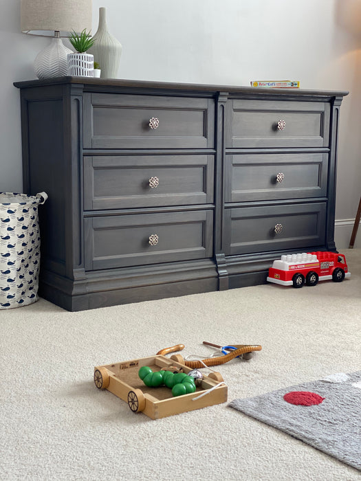 Romina Imperio Double Dresser