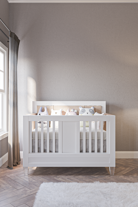Romina Millenario Convertible Crib with Padded Panel