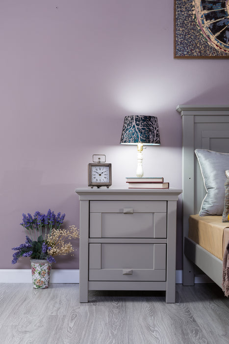 Romina Karisma Nightstand