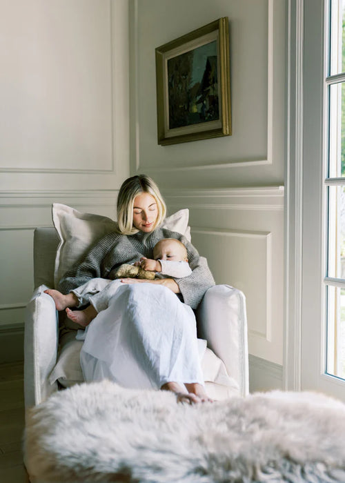 Oilo Margot Swivel Nursery Glider