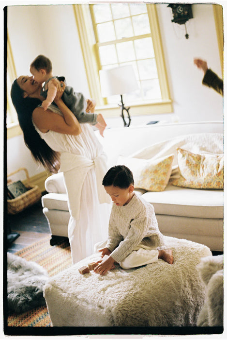 Oilo Ollie Ottoman: Wide Size