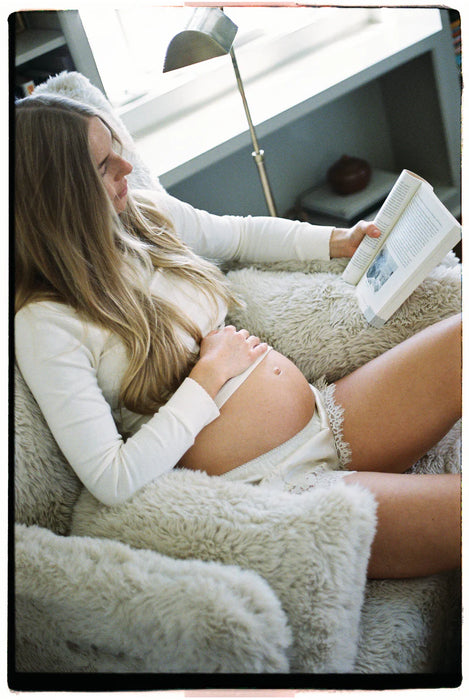 Oilo Ollie: A Chair And A Half - Swivel Nursery Glider with Back Recline Feature