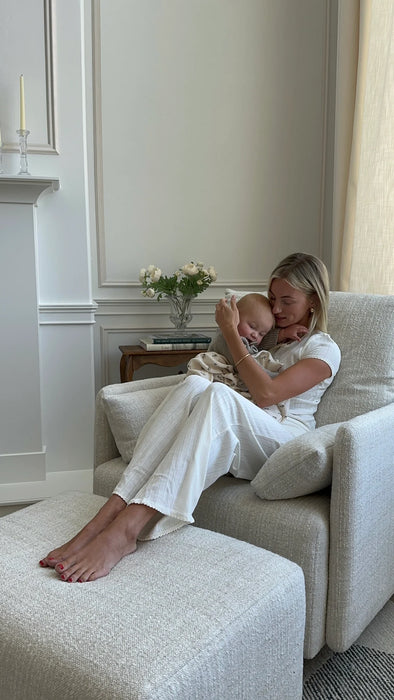 Oilo Ollie Ottoman: Standard Size