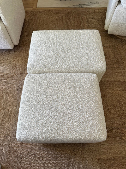 Oilo Ollie Ottoman: Wide Size