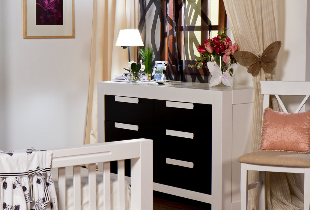 Romina Ventianni Single Dresser