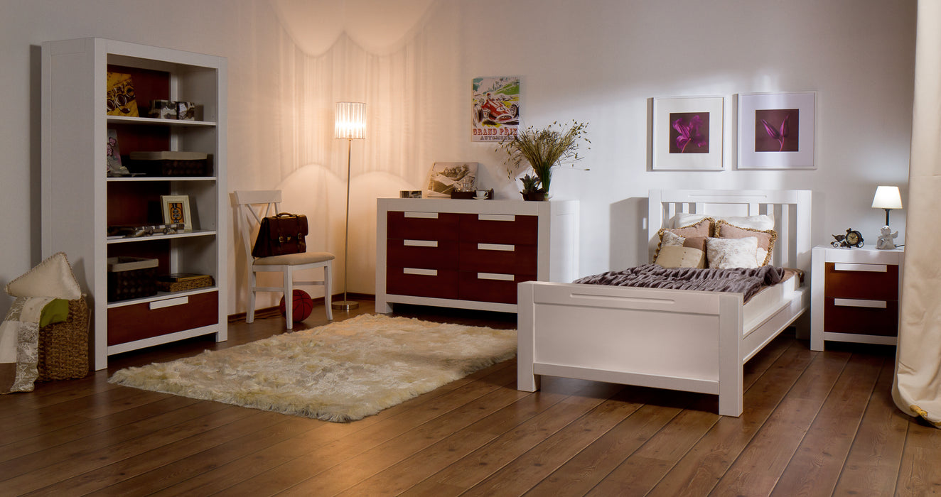 Romina Ventianni Nightstand