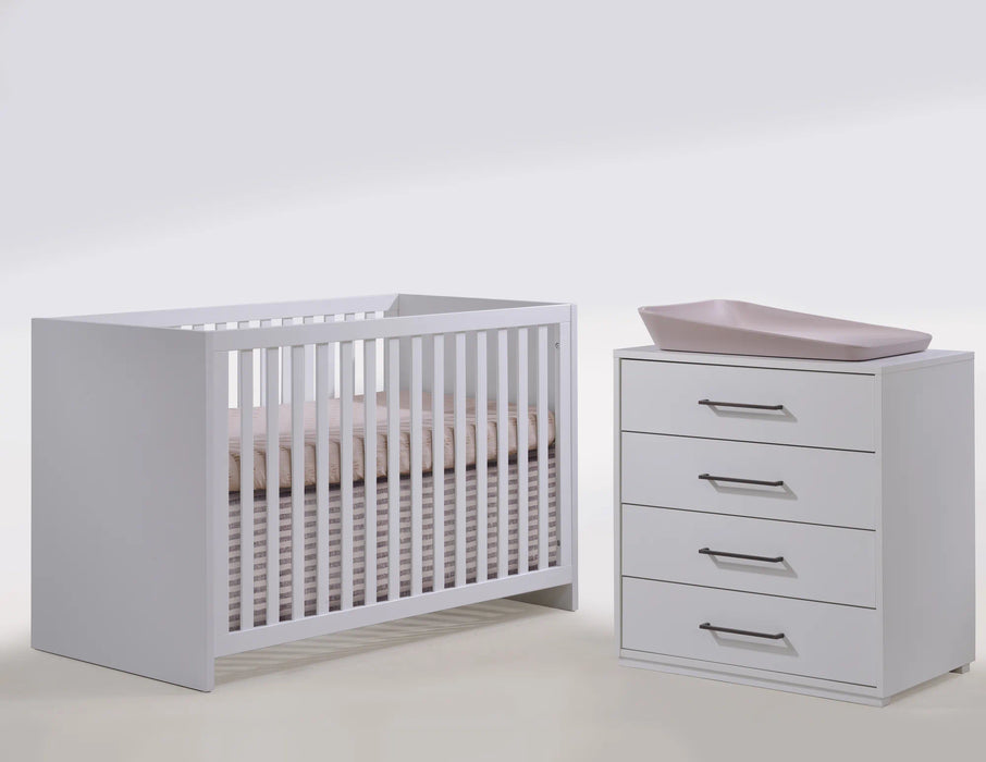 Tulip Contempo Classic Crib + 4 Drawer Dresser Set