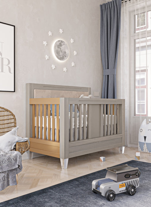 Romina Millenario Convertible Crib with Padded Panel