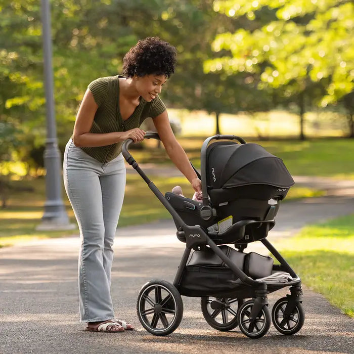 Nuna Triv LX + Pipa Urbn Travel System - NEW!