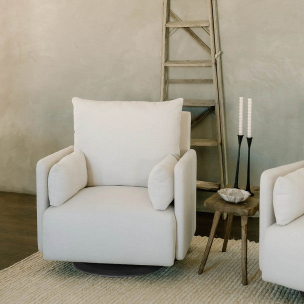 Oilo - Ollie: a Chair and a Half - Ivory